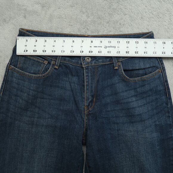 Levi's Jeans Women's 12M Mid-Rise Bold Curve Classic Bootcut Denim 31.5" Inseam - Picture 14 of 15